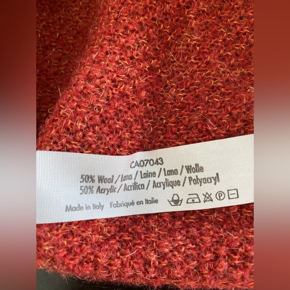 Beautiful cropped turtleneck sweater - Picture 7 of 12